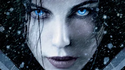 Karanlıklar Ülkesi : Evrim izle
